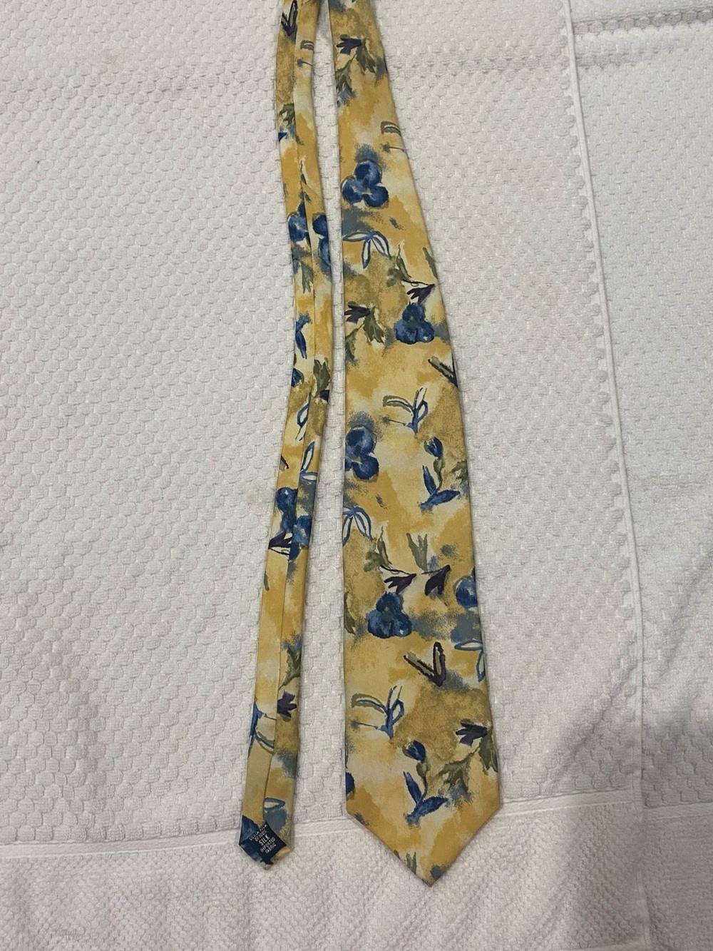 Bill Blass Yellow Tie with Blue Floral Motif